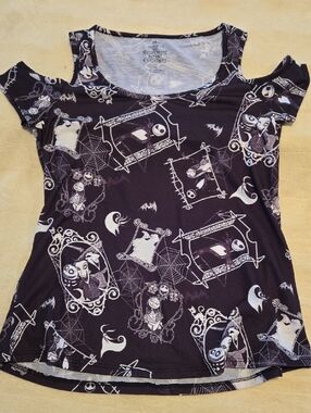 Women's Open-shoulder, Nightmare Before Christmas T-shirt